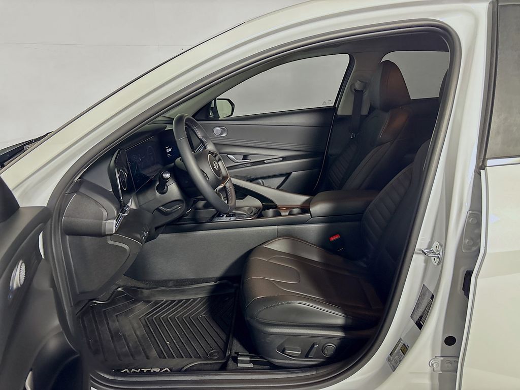 2024 Hyundai Elantra Hybrid Limited