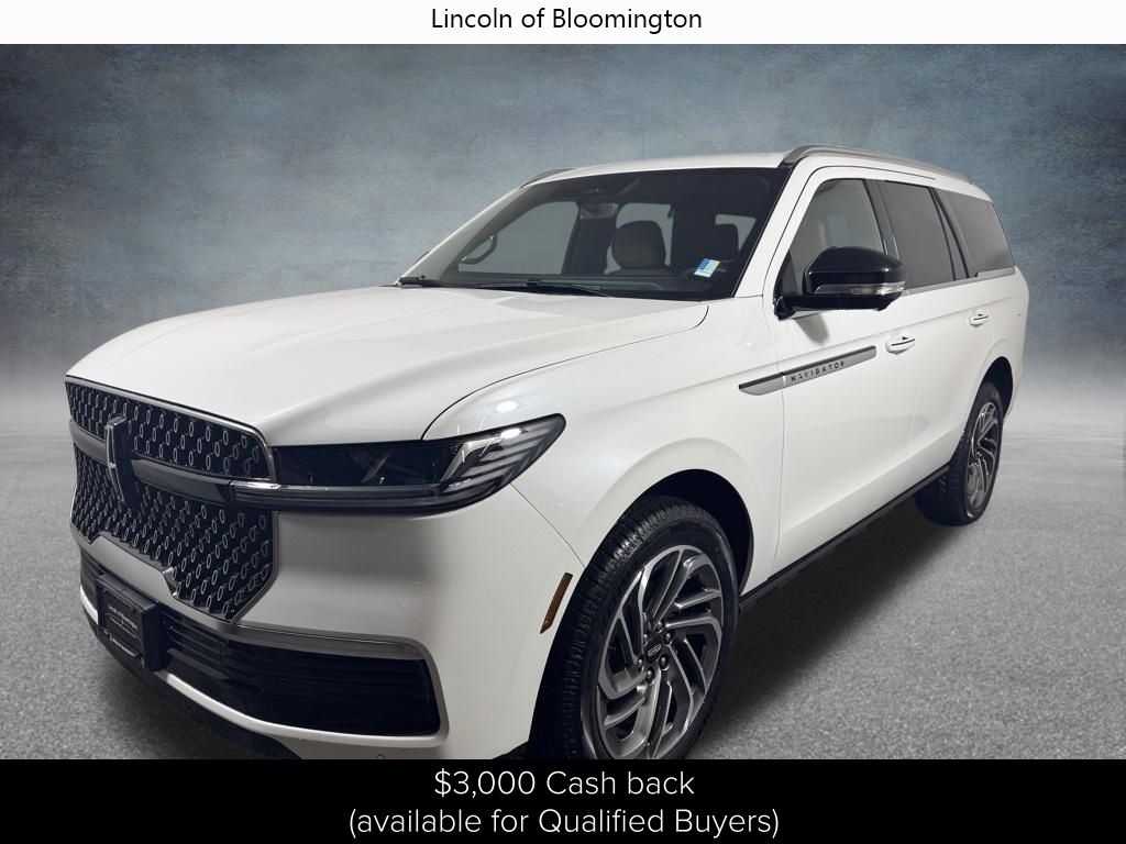 Pristine White Metallic Tri-Coat 2026 Lincoln Navigator SUV / Crossover Four-Wheel Drive Automatic