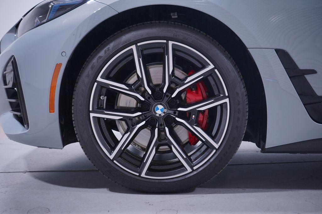 Thumbnail: 2025 BMW 4 Series - 2