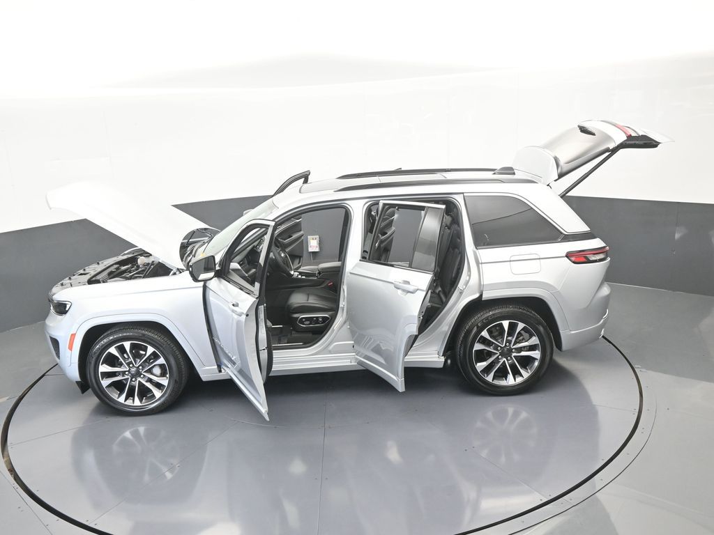 Used 2024 Silver Zynith Jeep Overland image 73