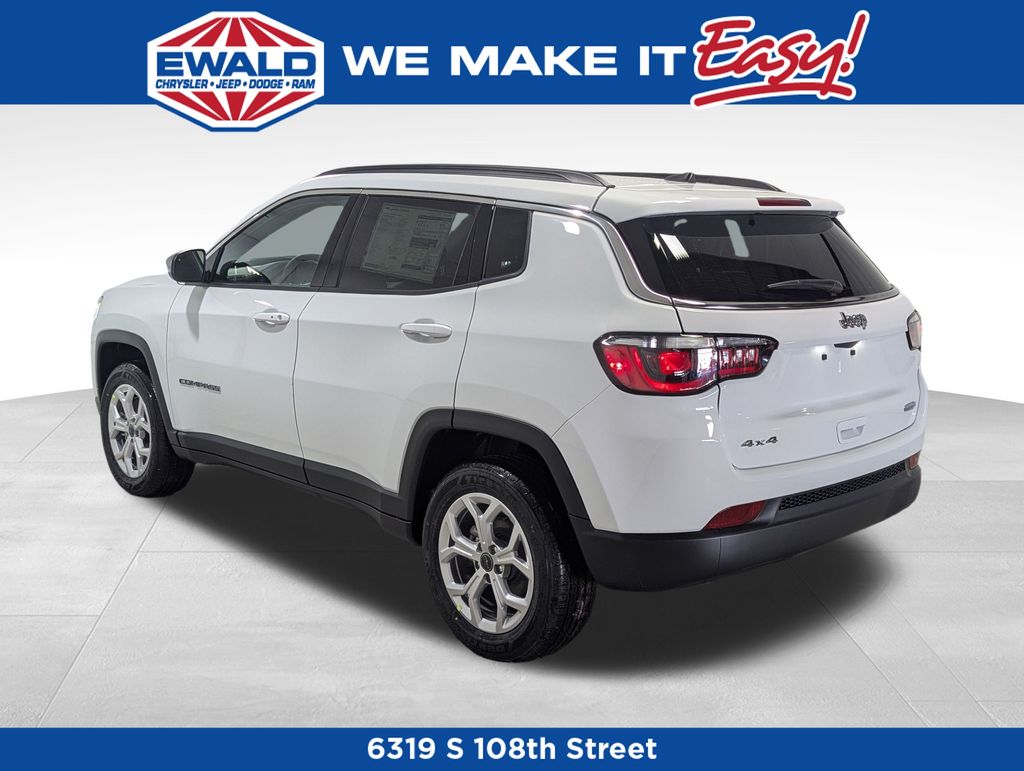 2025 Jeep Compass Latitude photo