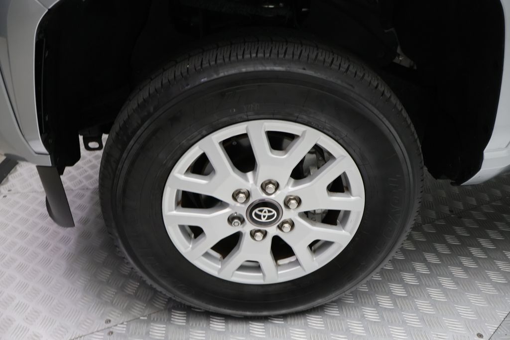 Thumbnail: 2025 Toyota Tacoma - 4