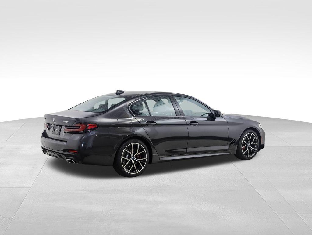 Thumbnail: 2022 BMW 5 Series - 5