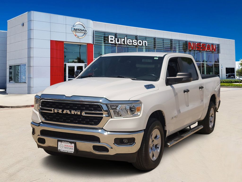 Bright White Clearcoat 2023 RAM 1500 Pickup Truck Four-Wheel Drive 8-Speed Automatic