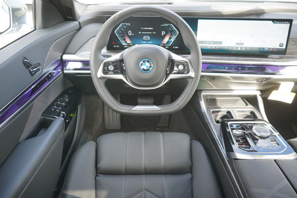 2024 BMW i7 xDrive60 15