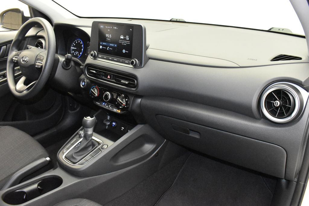 2023 Hyundai Kona SEL 26