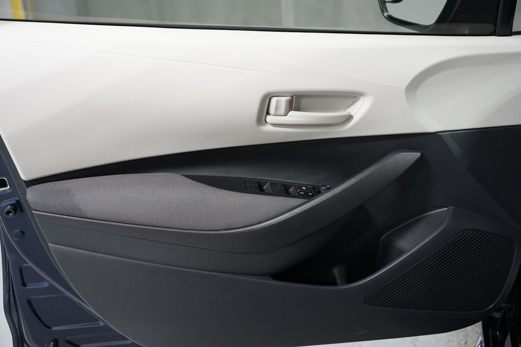 Thumbnail: 2025 Toyota Corolla - 27