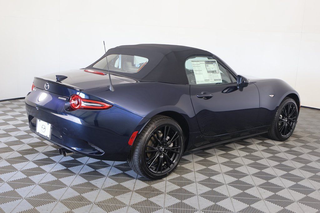 Thumbnail: 2026 Mazda MX-5 Miata - 2