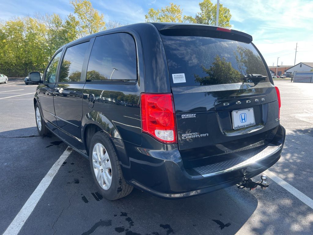 Thumbnail: 2016 Dodge Grand Caravan - 3