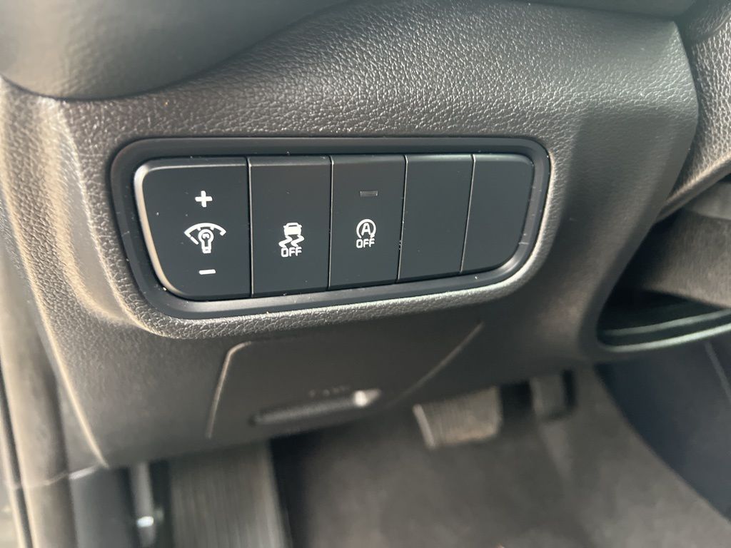 2023 Kia Soul LX photo