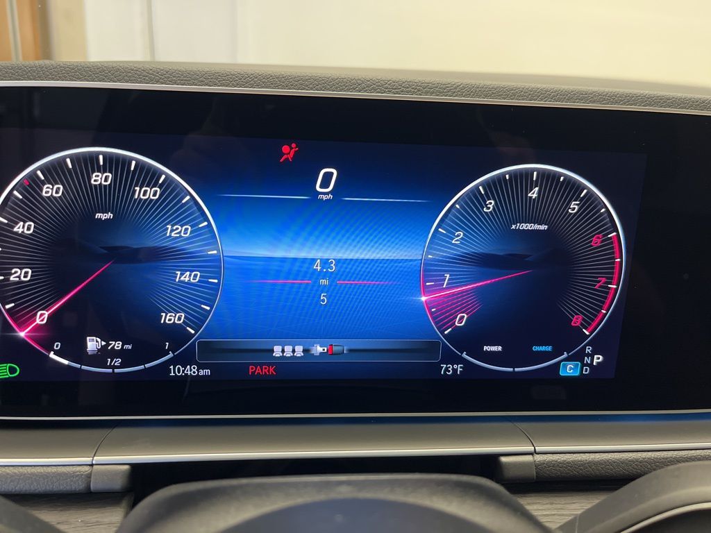 Thumbnail: 2026 Mercedes-Benz GLE - 18