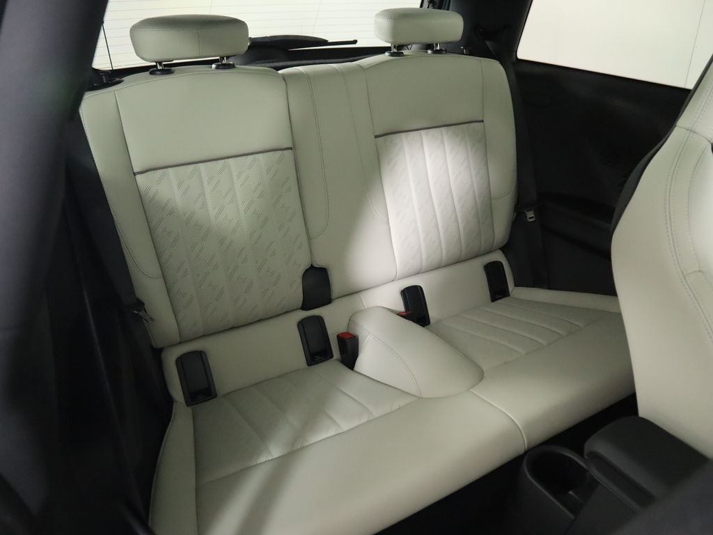 Thumbnail: 2026 MINI Cooper - 23