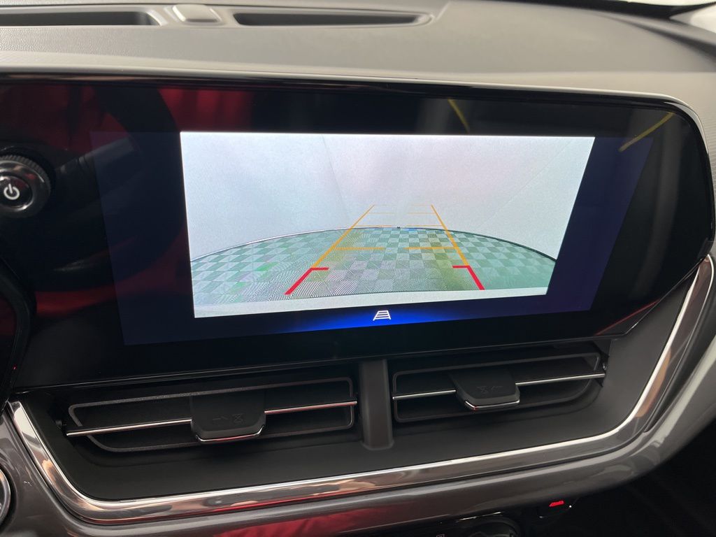 Thumbnail: 2026 Chevrolet Trax - 30