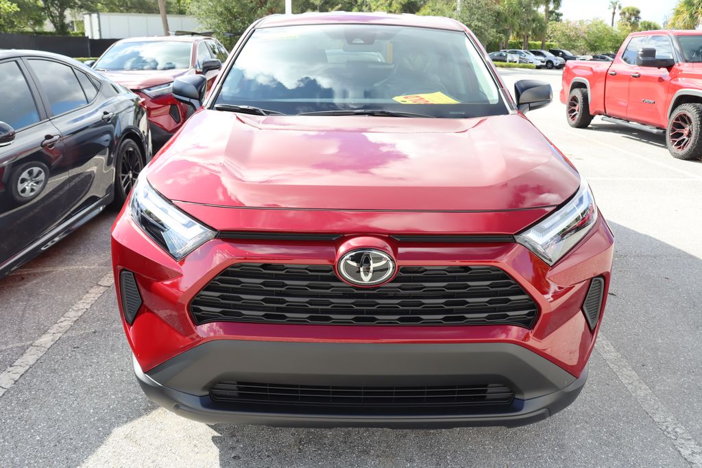 Thumbnail: 2025 Toyota RAV4 - 5