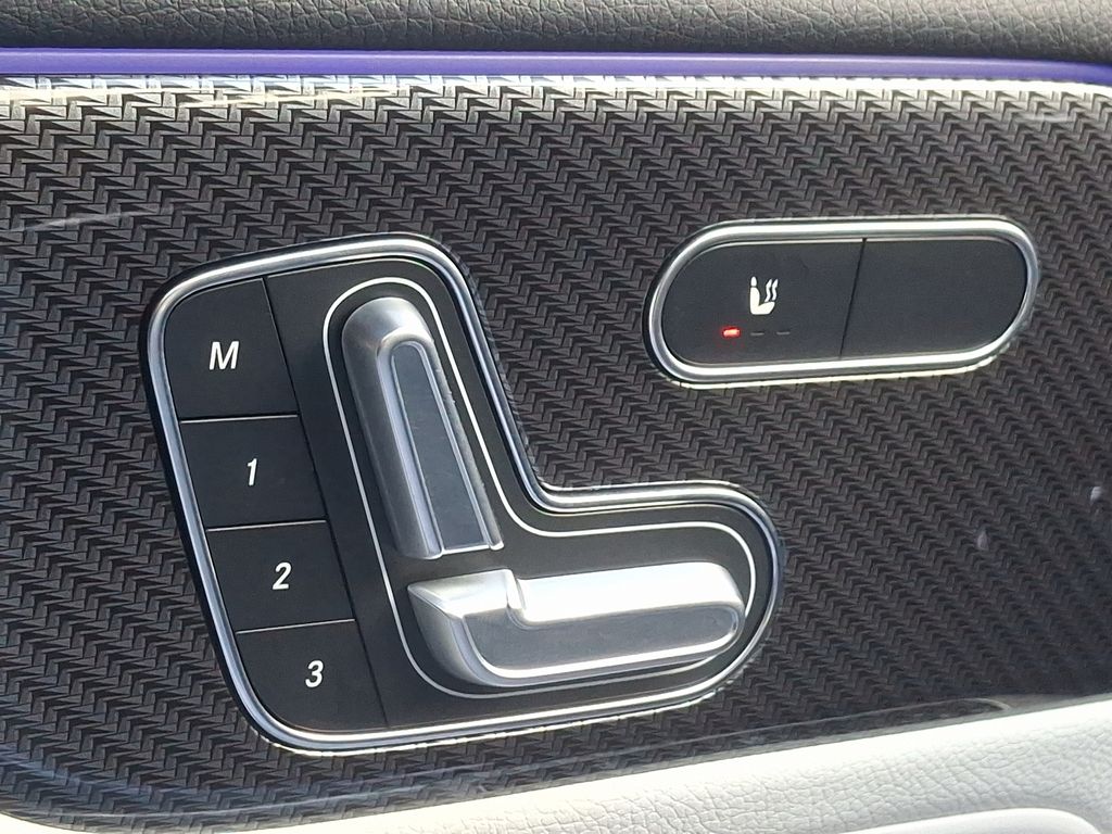 2023 Mercedes-Benz GLB 250 25