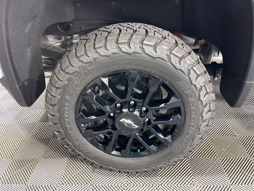 Thumbnail: 2025 Chevrolet Silverado 2500 - 20