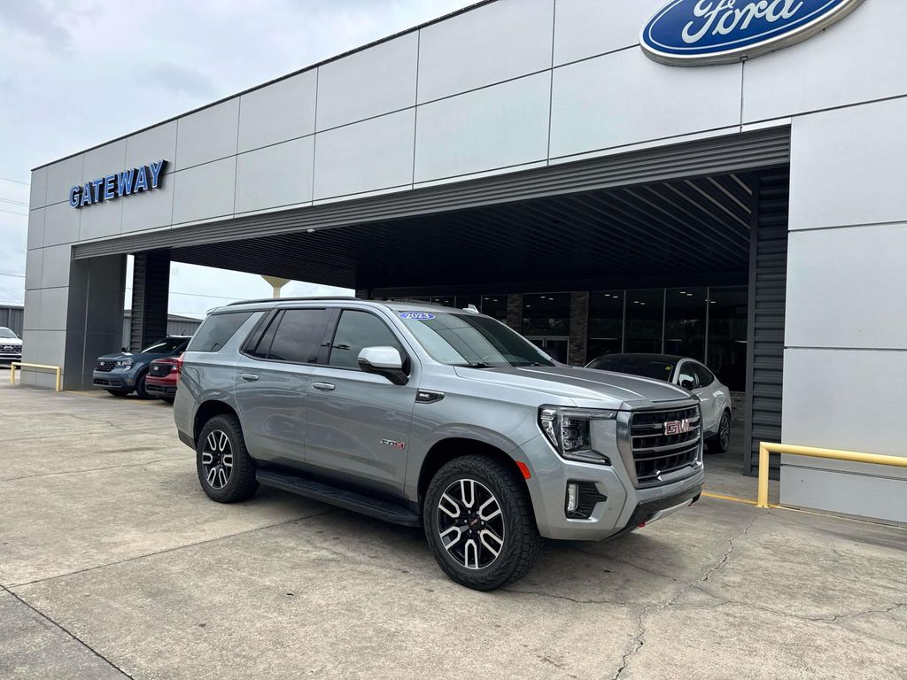 2023 GMC Yukon AT4 4WD
