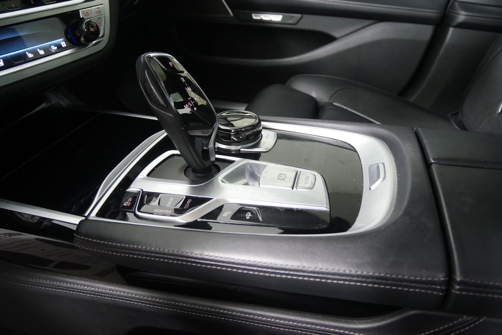 2018 BMW 7 Series 740i xDrive 24