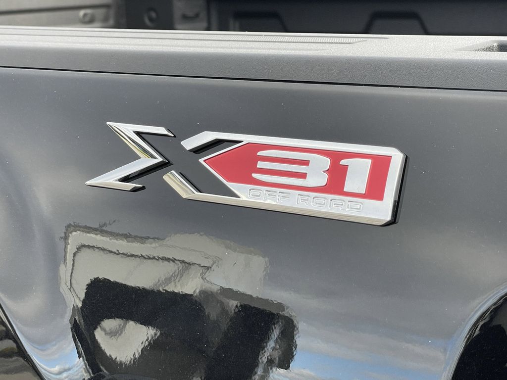 new 2025 GMC Sierra 2500HD car, priced at $67,420