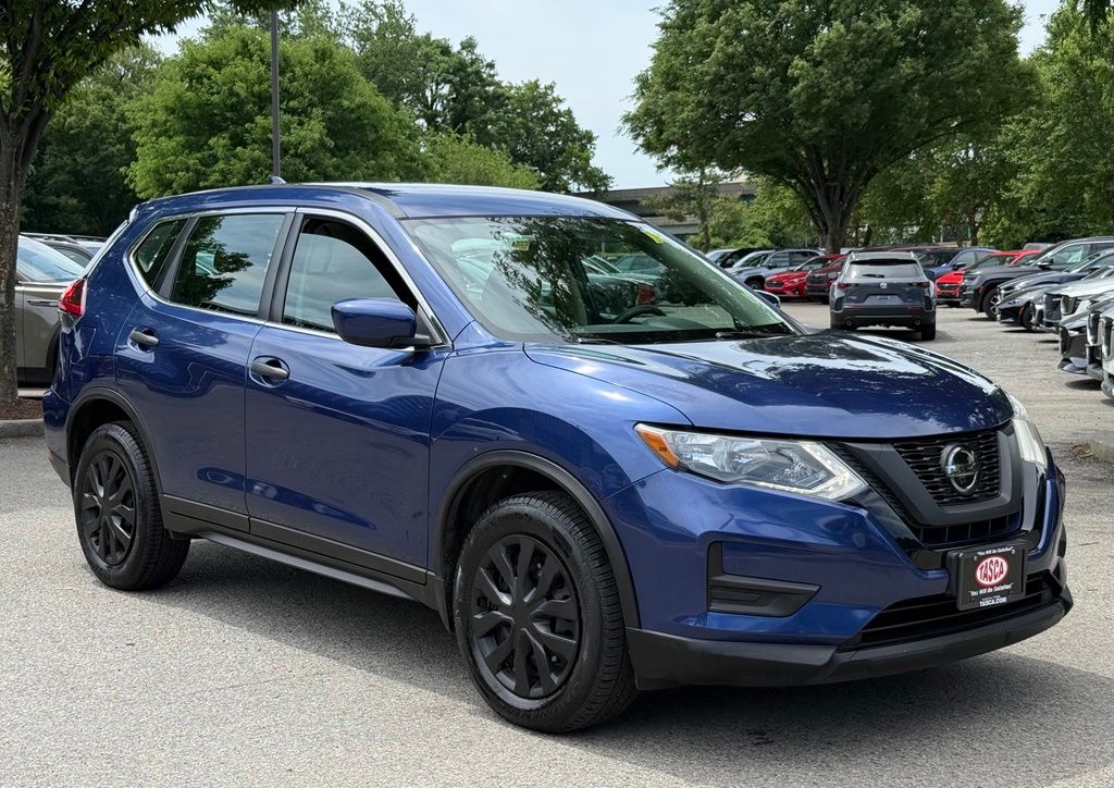 Pre-Owned 2018 Nissan Rogue S 4D Sport Utility in Cranston