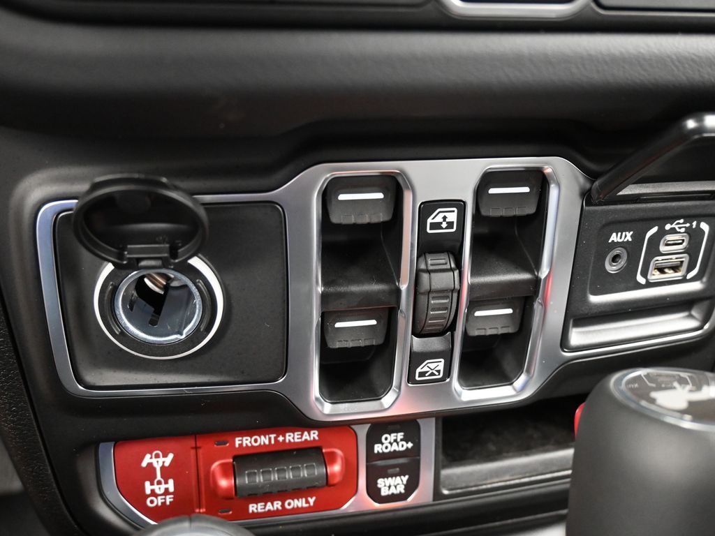 New 2026 Black Clearcoat Jeep Rubicon X image 18