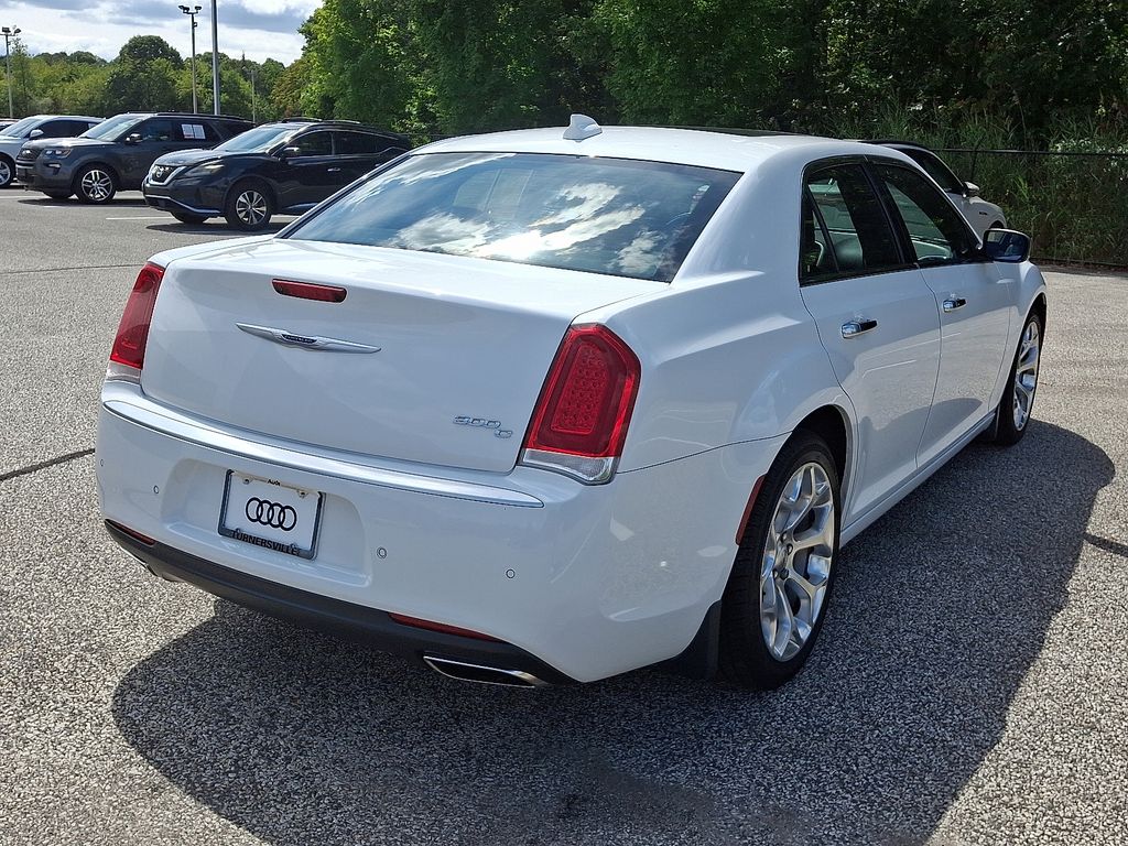 Thumbnail: 2019 Chrysler 300 - 6