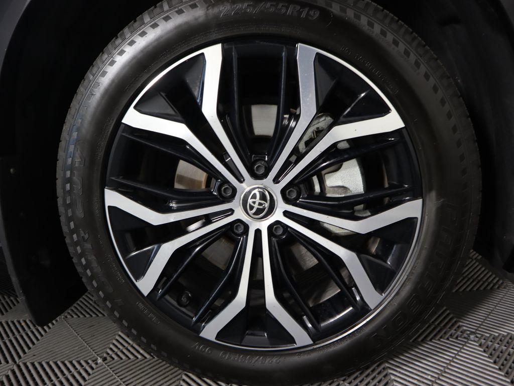 Thumbnail: 2025 Toyota Crown Signia - 31