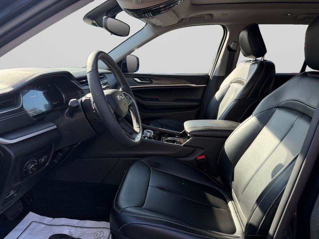 2023 Jeep Grand Cherokee Limited Black at Auto Express Mitsubishi