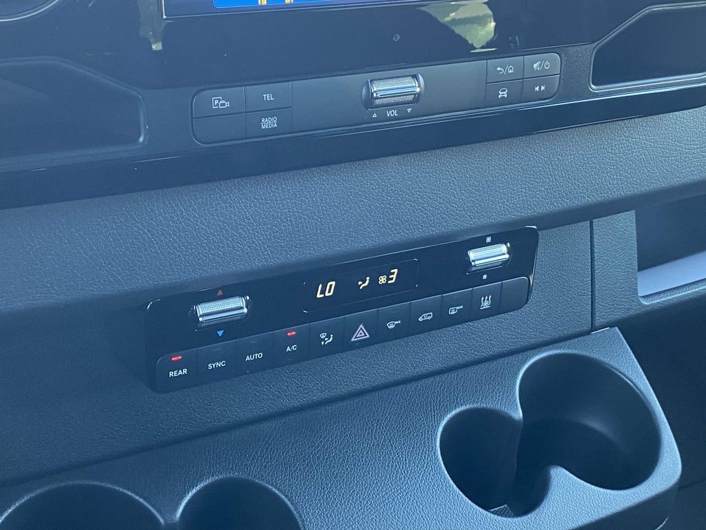 Thumbnail: 2025 Mercedes-Benz Sprinter - 29