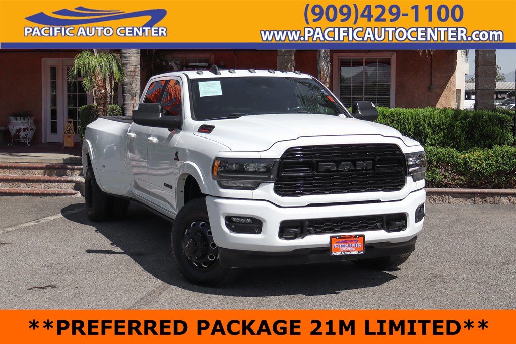 2022 RAM 3500 Limited Crew Cab LB DRW 4WD