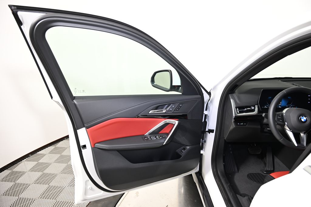 Thumbnail: 2025 BMW X1 - 21