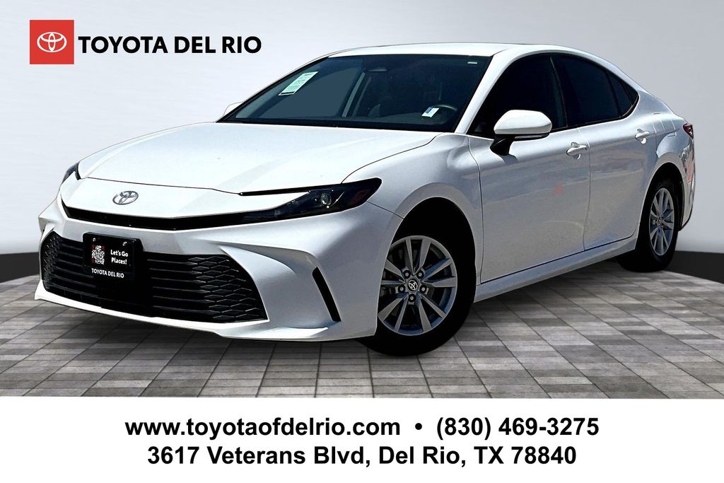  2026 Toyota Camry LE FWD   