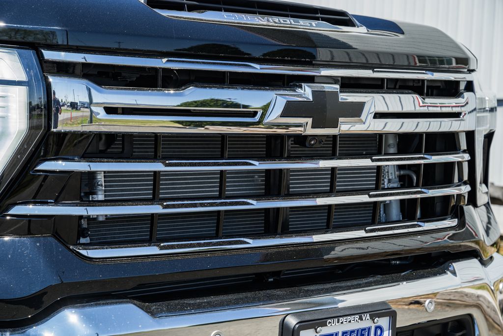 ChevroletSilverado 3500HD10