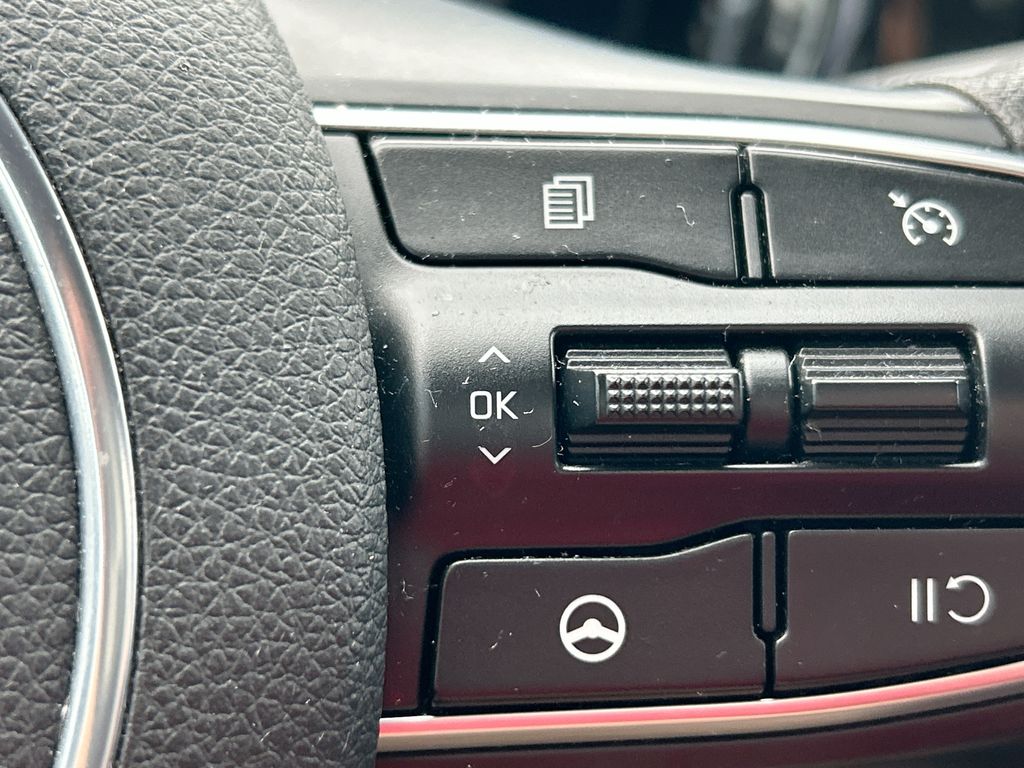 Thumbnail: 2021 Kia K5 - 16