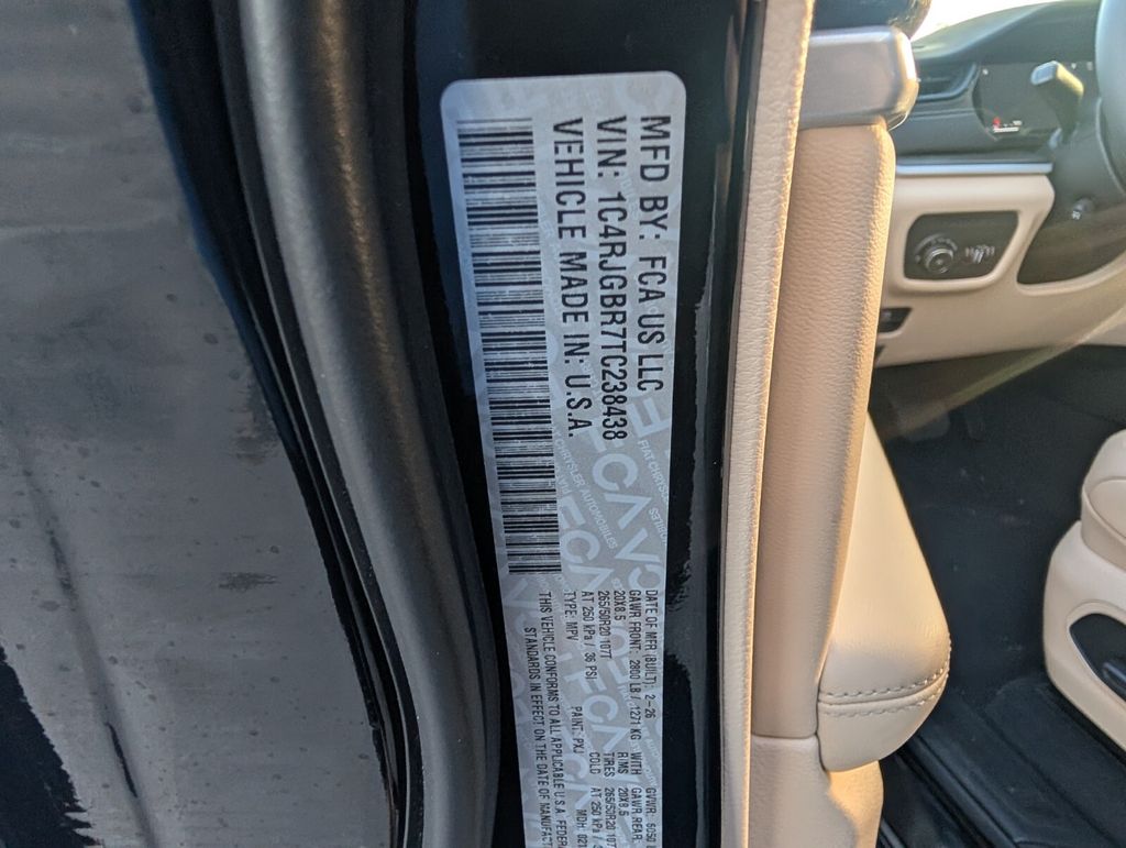 new 2026 Jeep Grand Cherokee car, priced at $48,650