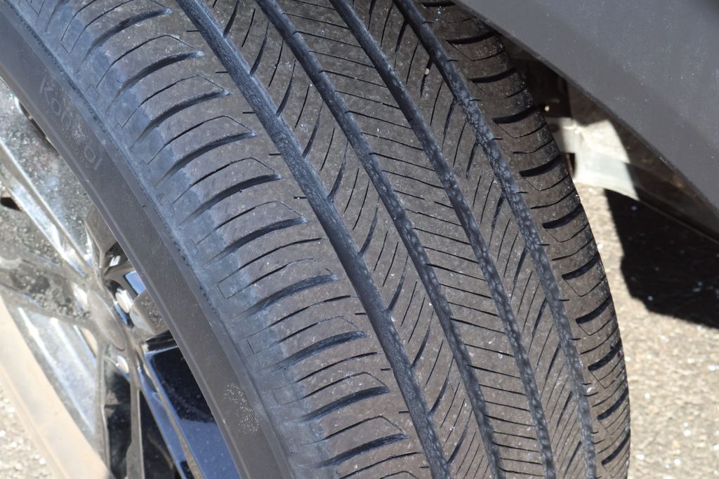 Thumbnail: 2023 Ford Explorer - 12