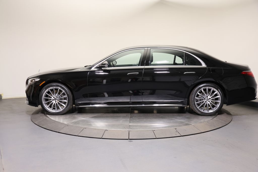 Thumbnail: 2026 Mercedes-Benz S-Class - 4