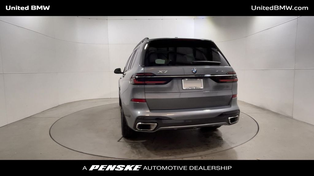 Thumbnail: 2024 BMW X7 - 7