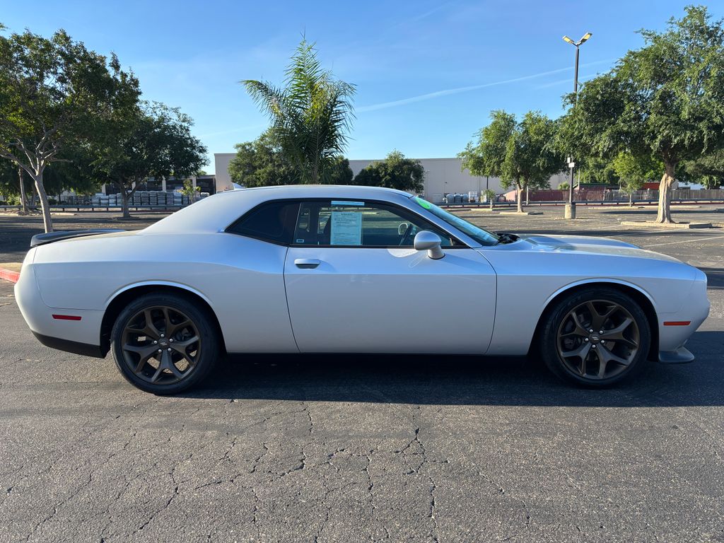Thumbnail: 2019 Dodge Challenger - 4