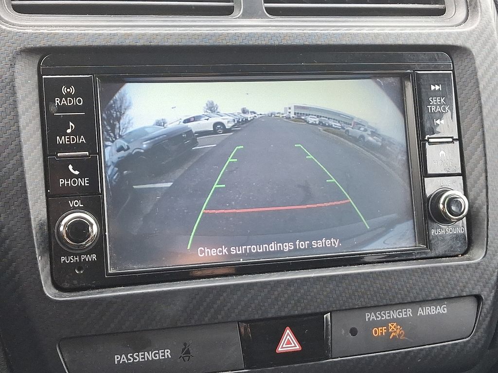 Thumbnail: 2019 Mitsubishi Outlander Sport - 17