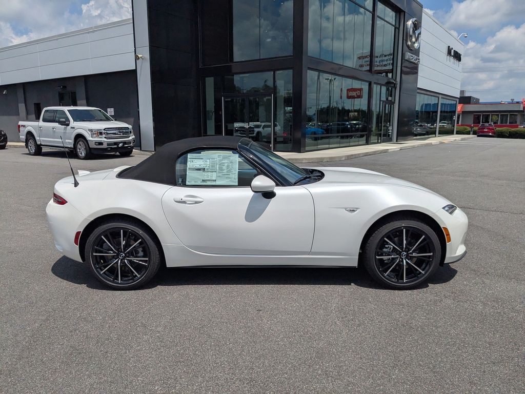 2025 Mazda MX-5 Miata Grand Touring