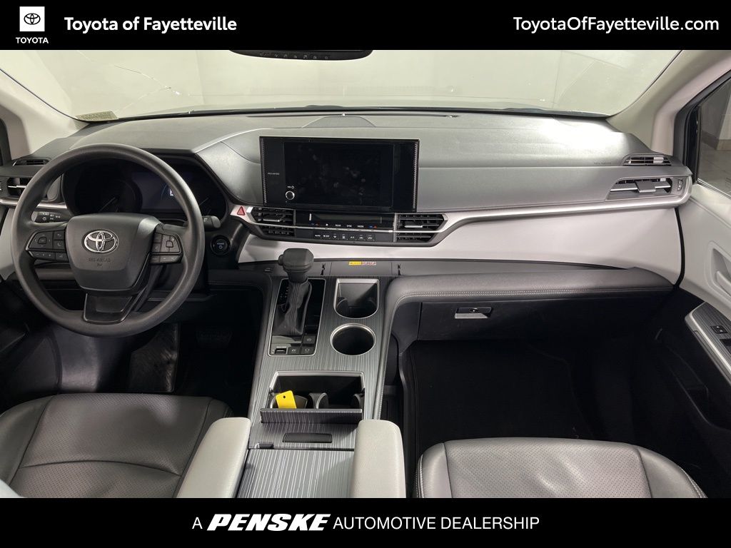 Thumbnail: 2025 Toyota Sienna - 20
