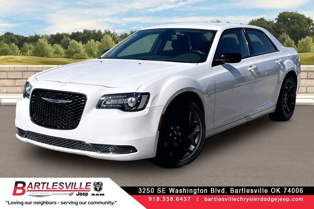 2019 Chrysler 300 Touring RWD