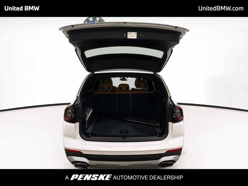 Thumbnail: 2022 BMW X3 - 14