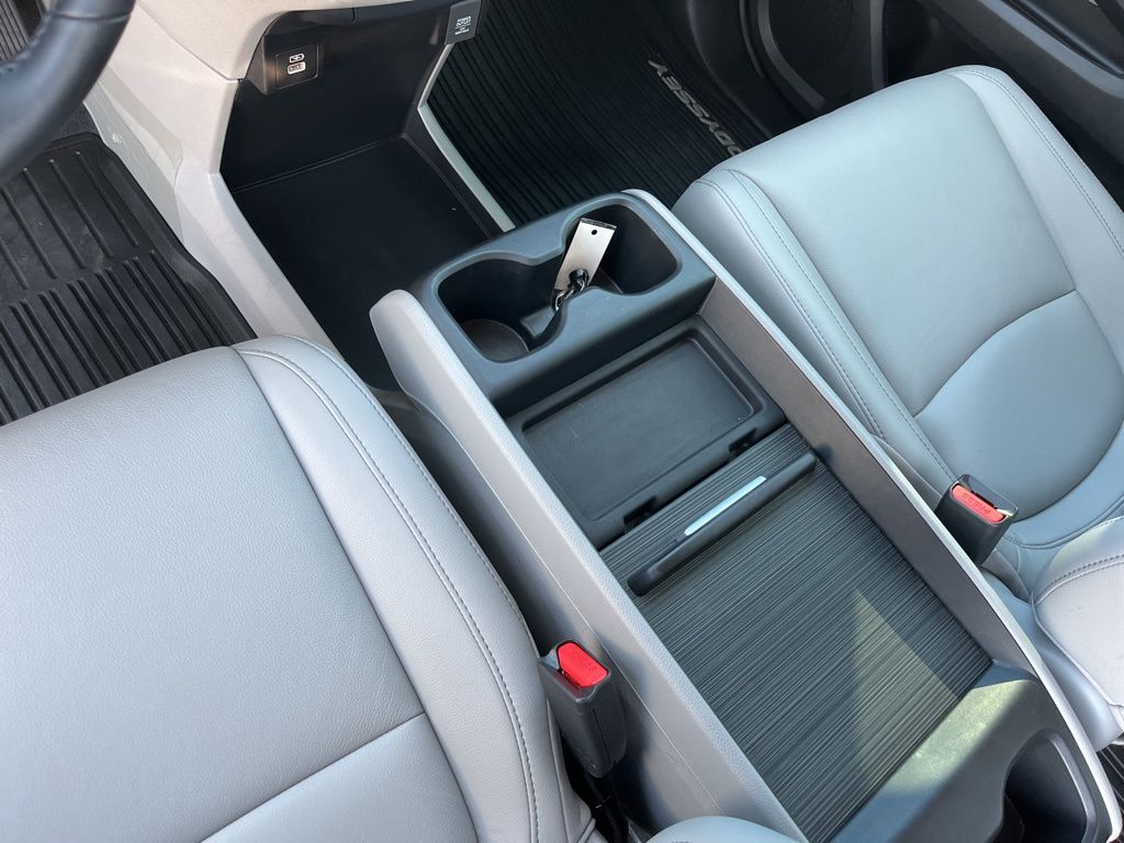 Thumbnail: 2022 Honda Odyssey - 20