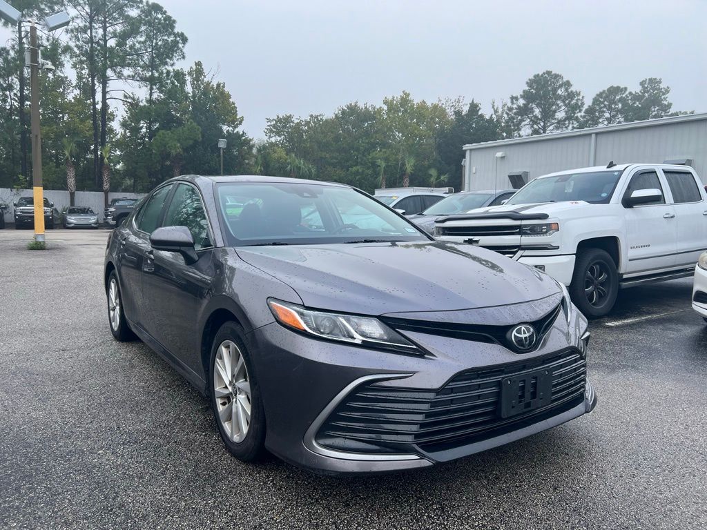 2023 Toyota Camry LE 2