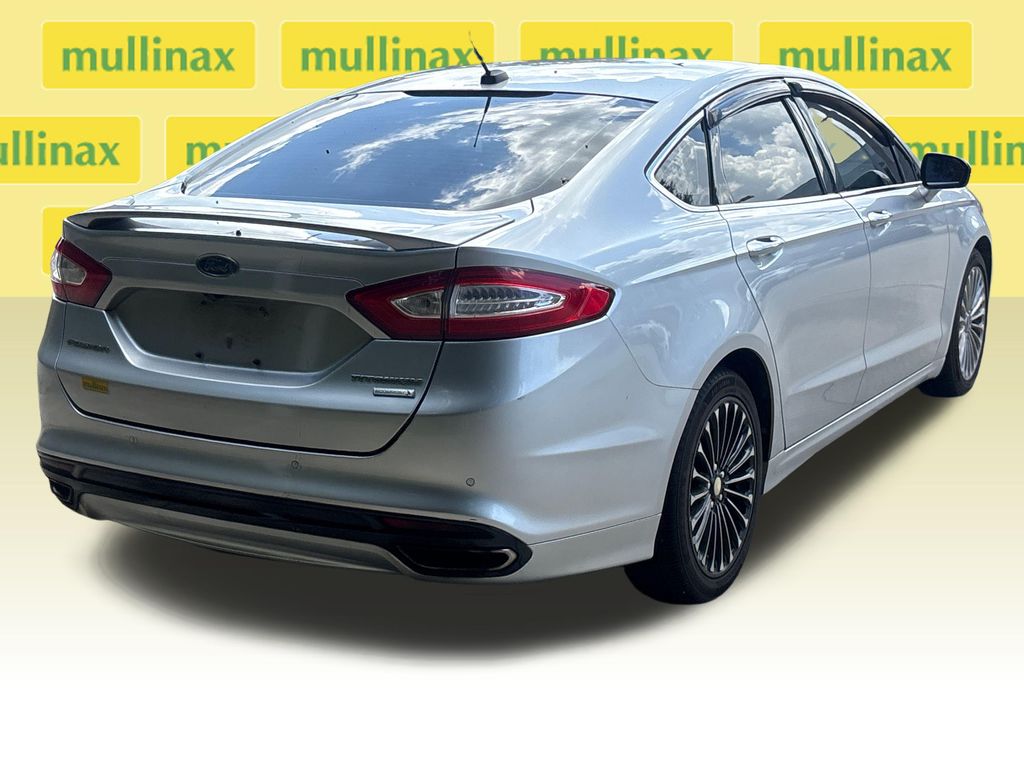 Used 2013 Silver Ford Titanium image 4