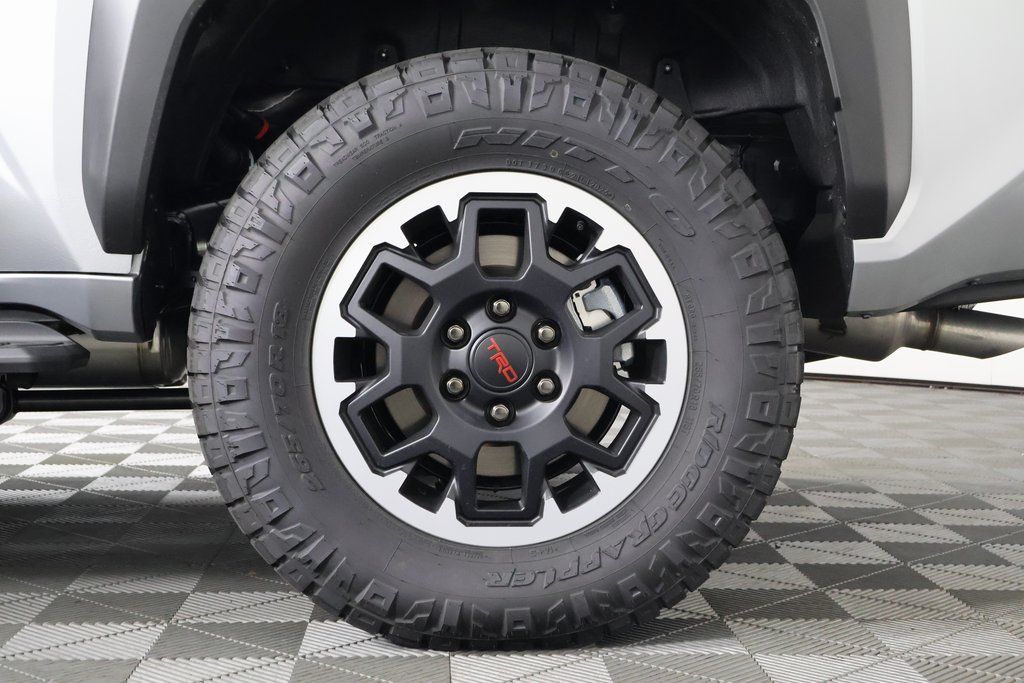 Thumbnail: 2025 Toyota 4Runner - 16