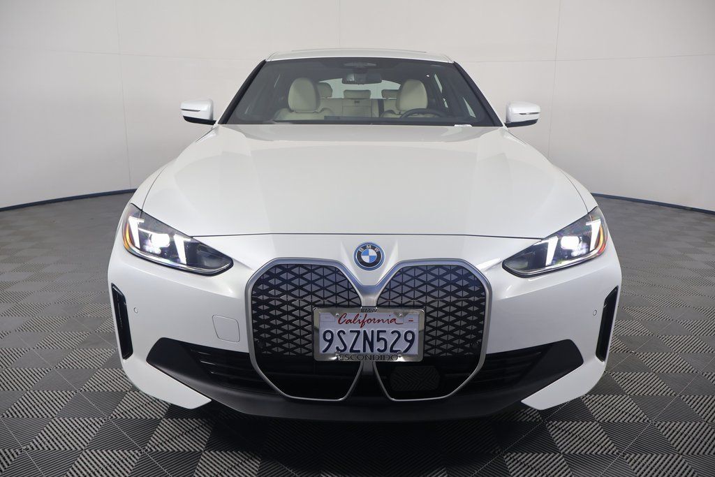 Thumbnail: 2025 BMW i4 - 2
