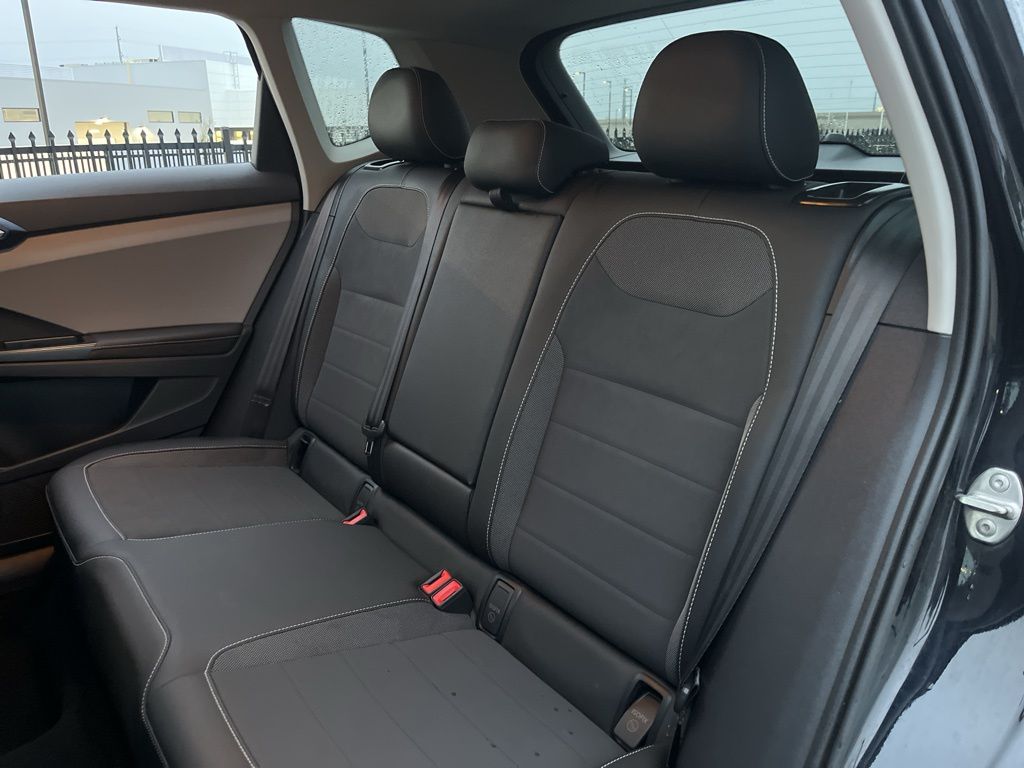 Thumbnail: 2024 Volkswagen Taos - 25